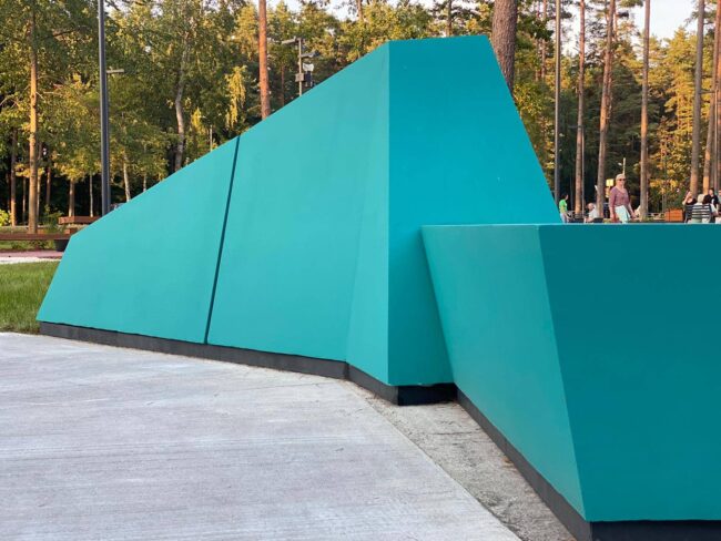 Betona elementi Kauguru atpūtas parkā