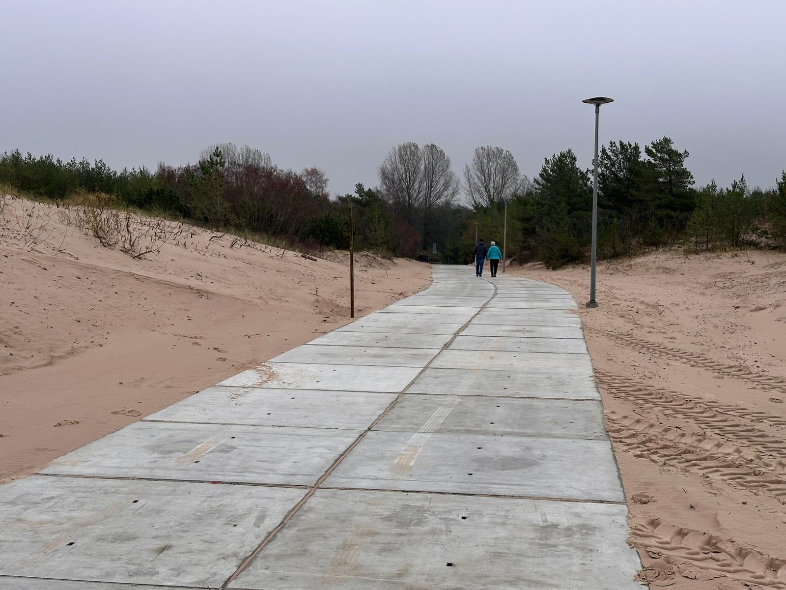 IBP-2000_Ventspils-pludmale-piebraucamais-cels_LAT-SLABS-LV_12