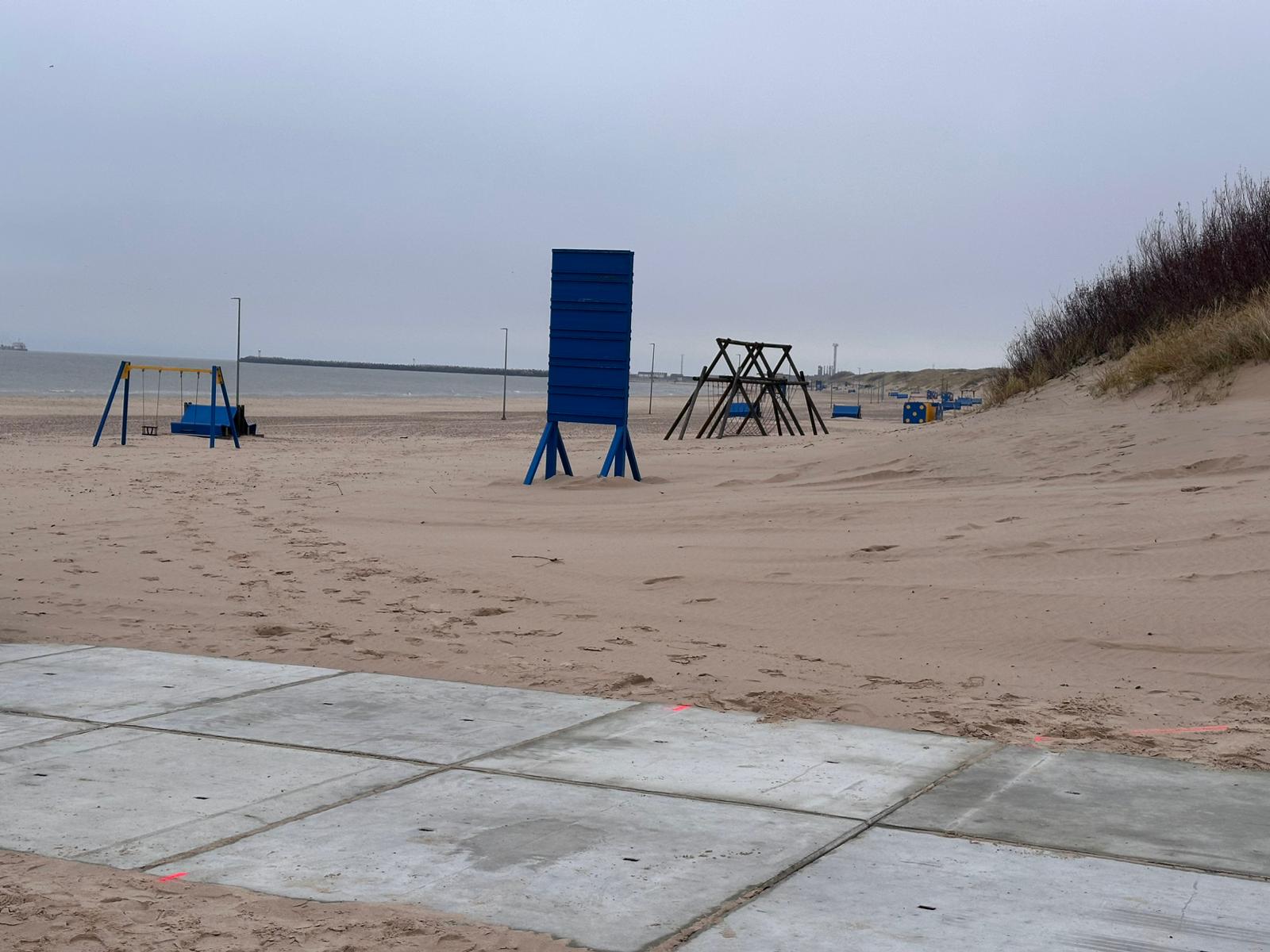 IBP-2000_Ventspils-pludmale-piebraucamais-cels_LAT-SLABS-LV_16