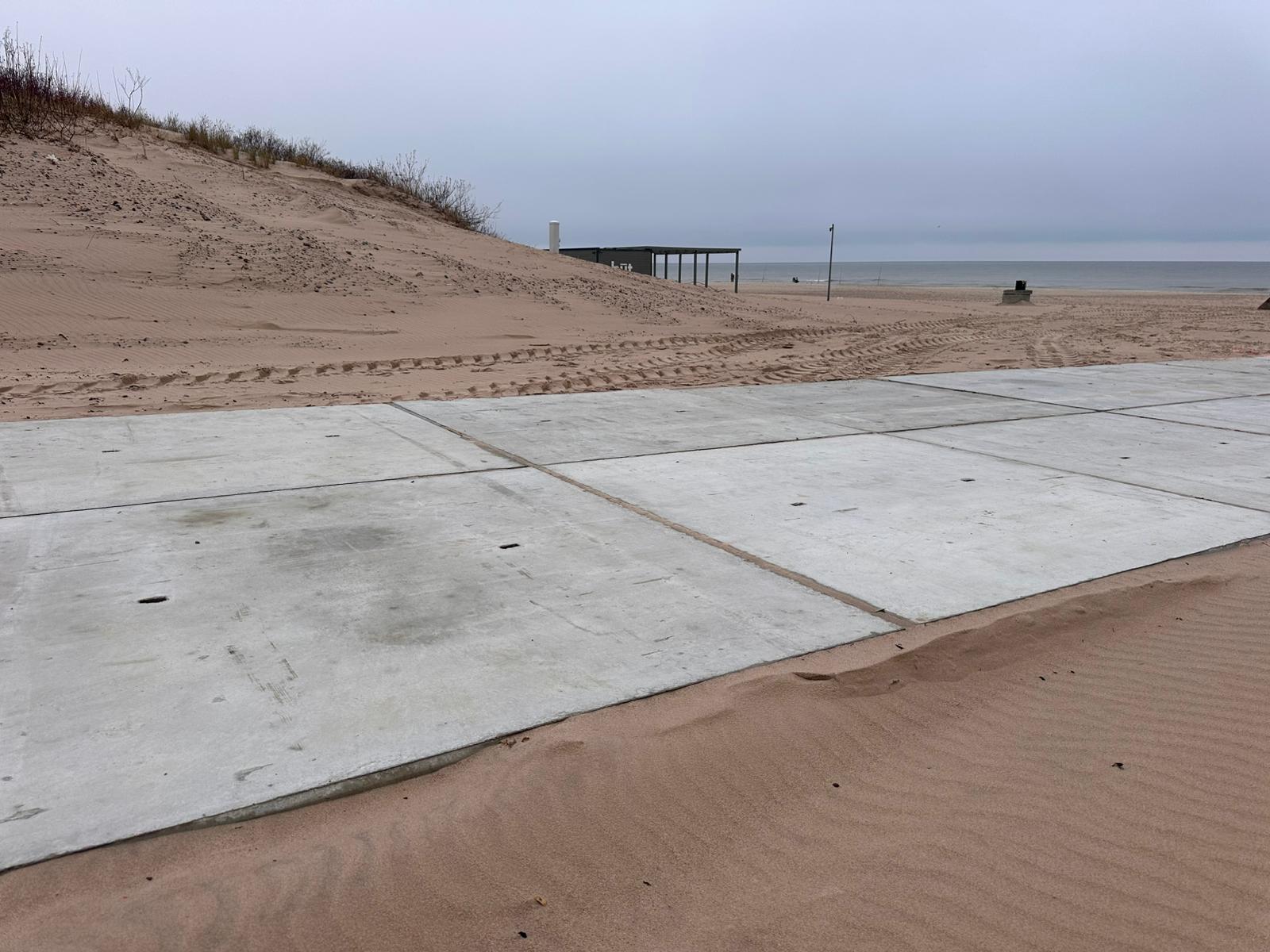 IBP-2000_Ventspils-pludmale-piebraucamais-cels_LAT-SLABS-LV_8