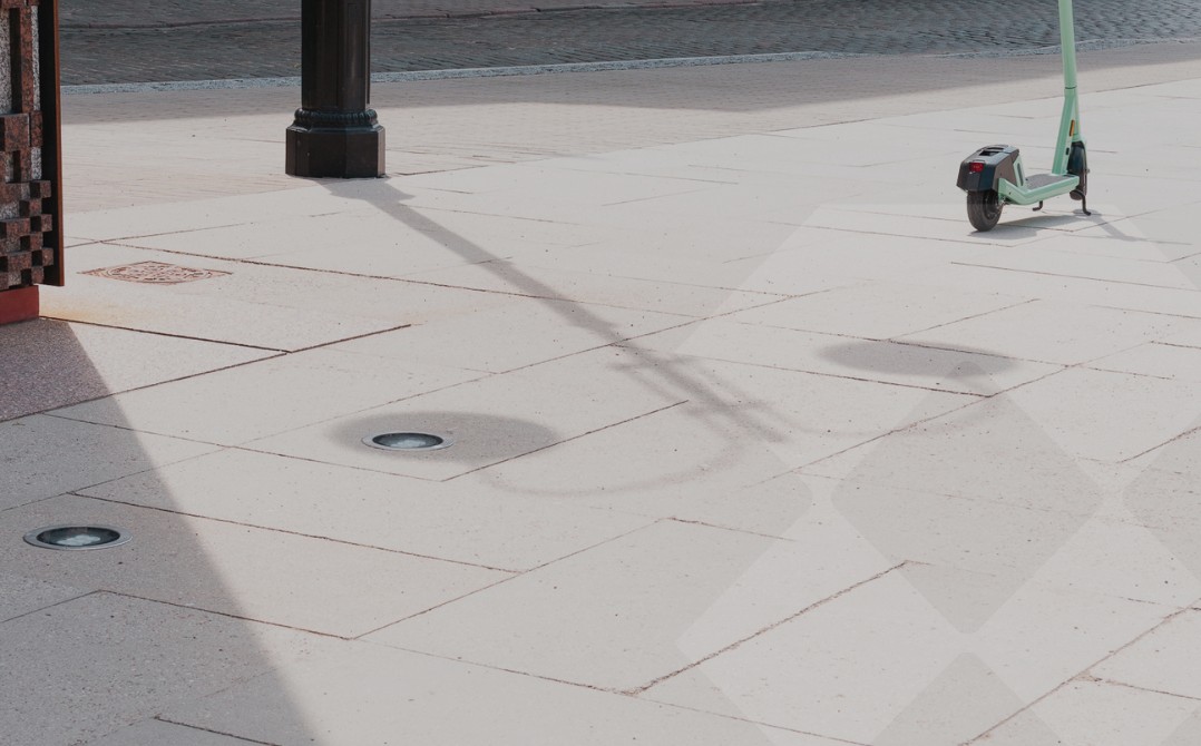 Betona-plaksnes-lielizmera_arhitektoniskais_LAT-SLABS_privatmajam_pilsetvidei_arhitektoniskas-betona-plaksnes_3